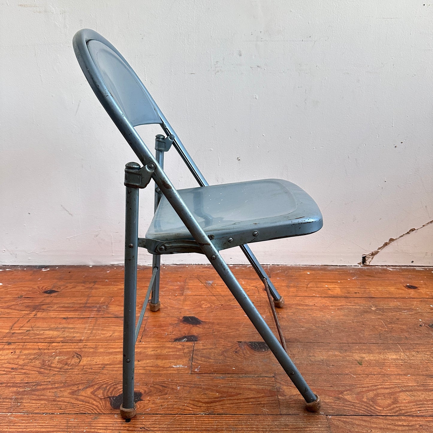 FC039 BLUE ART DECO FOLDING CHAIRS