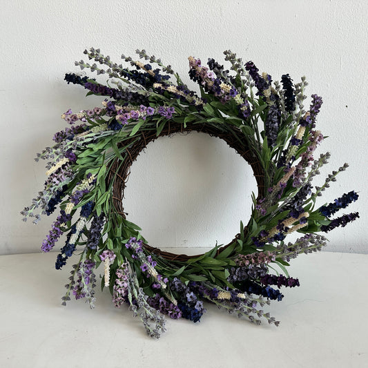 FF006 FAUX LAVENDER FLORAL WREATH