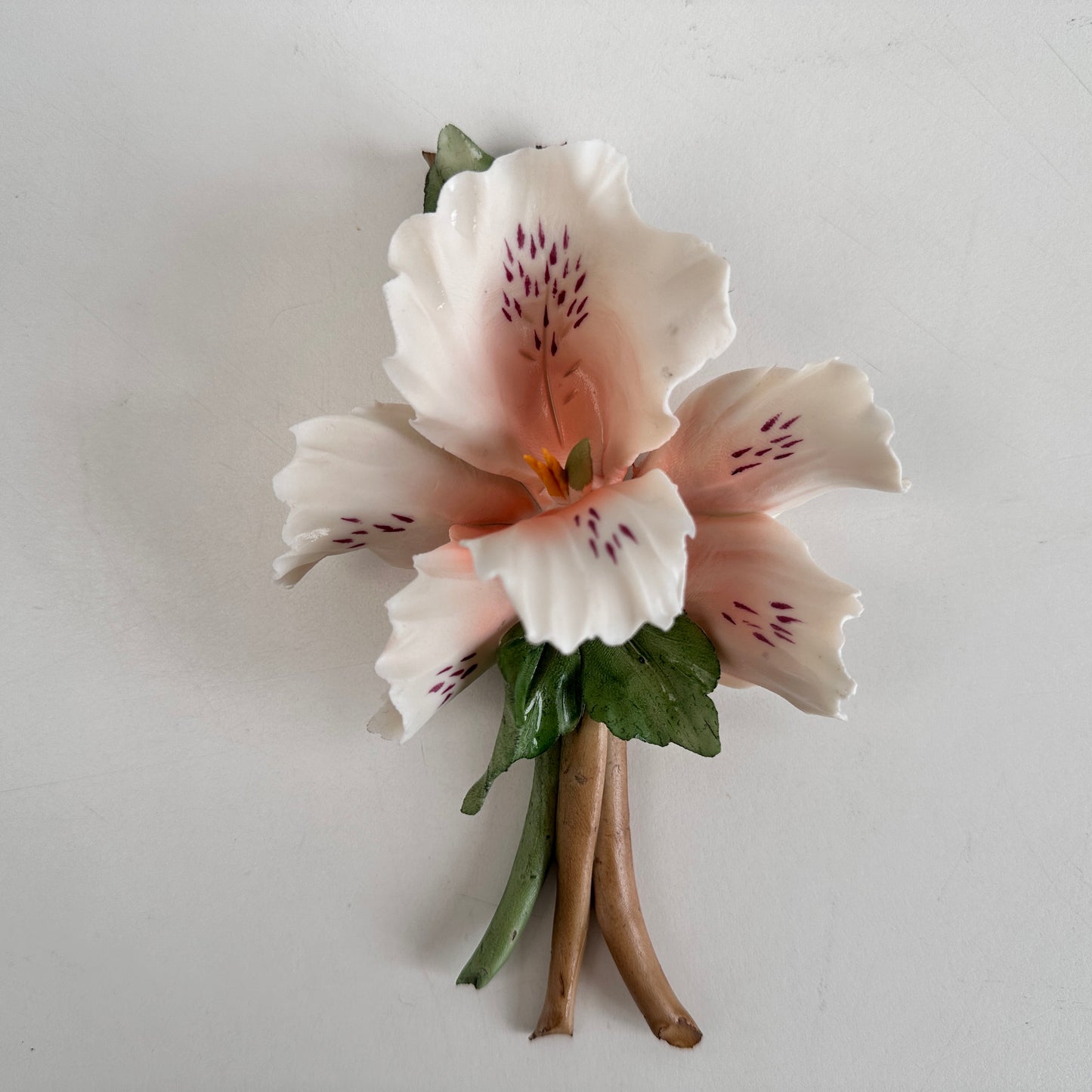 FF007 CERAMIC ORCHID LILY