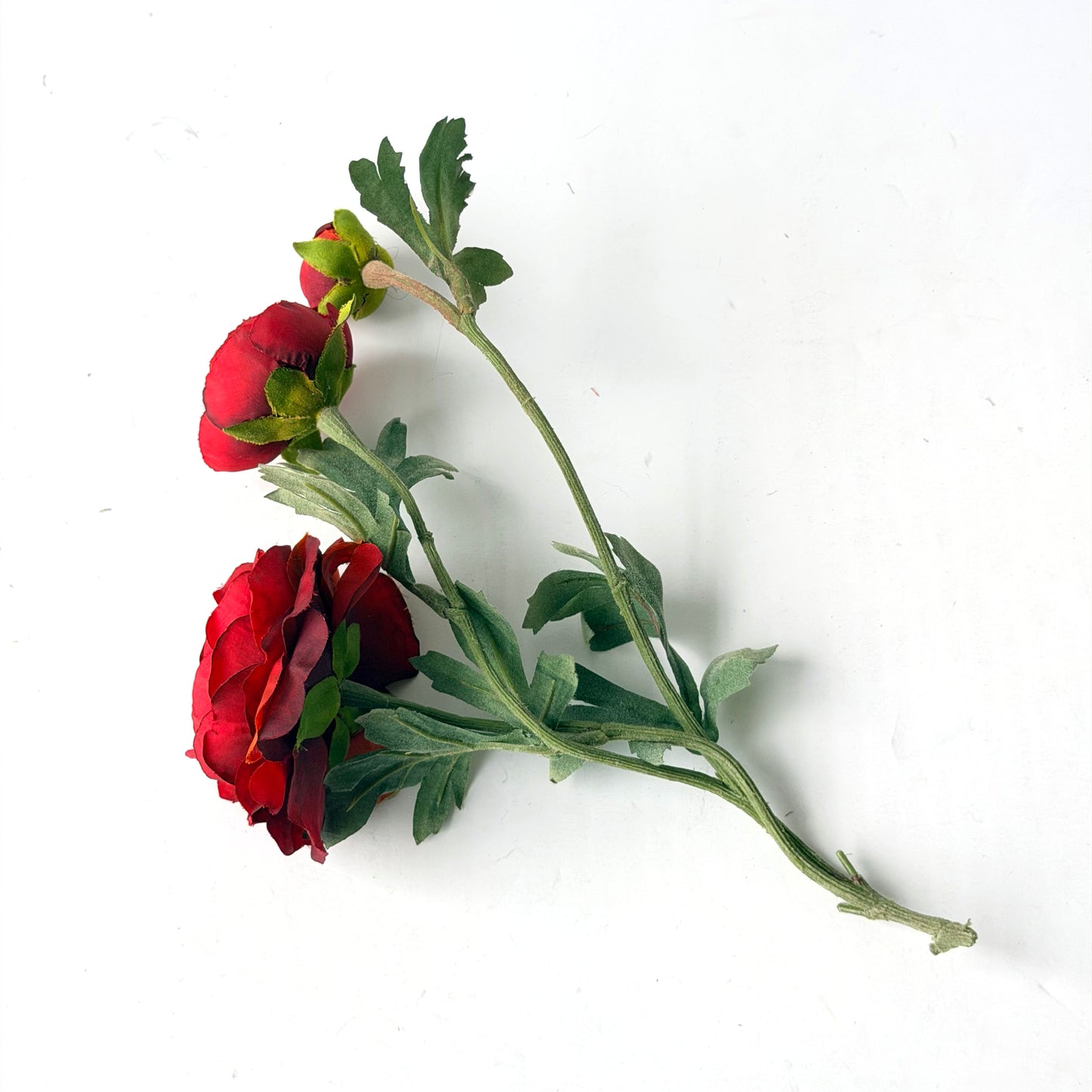 FF0036 SILK RED SMALL RANUNCULUS SPRAY