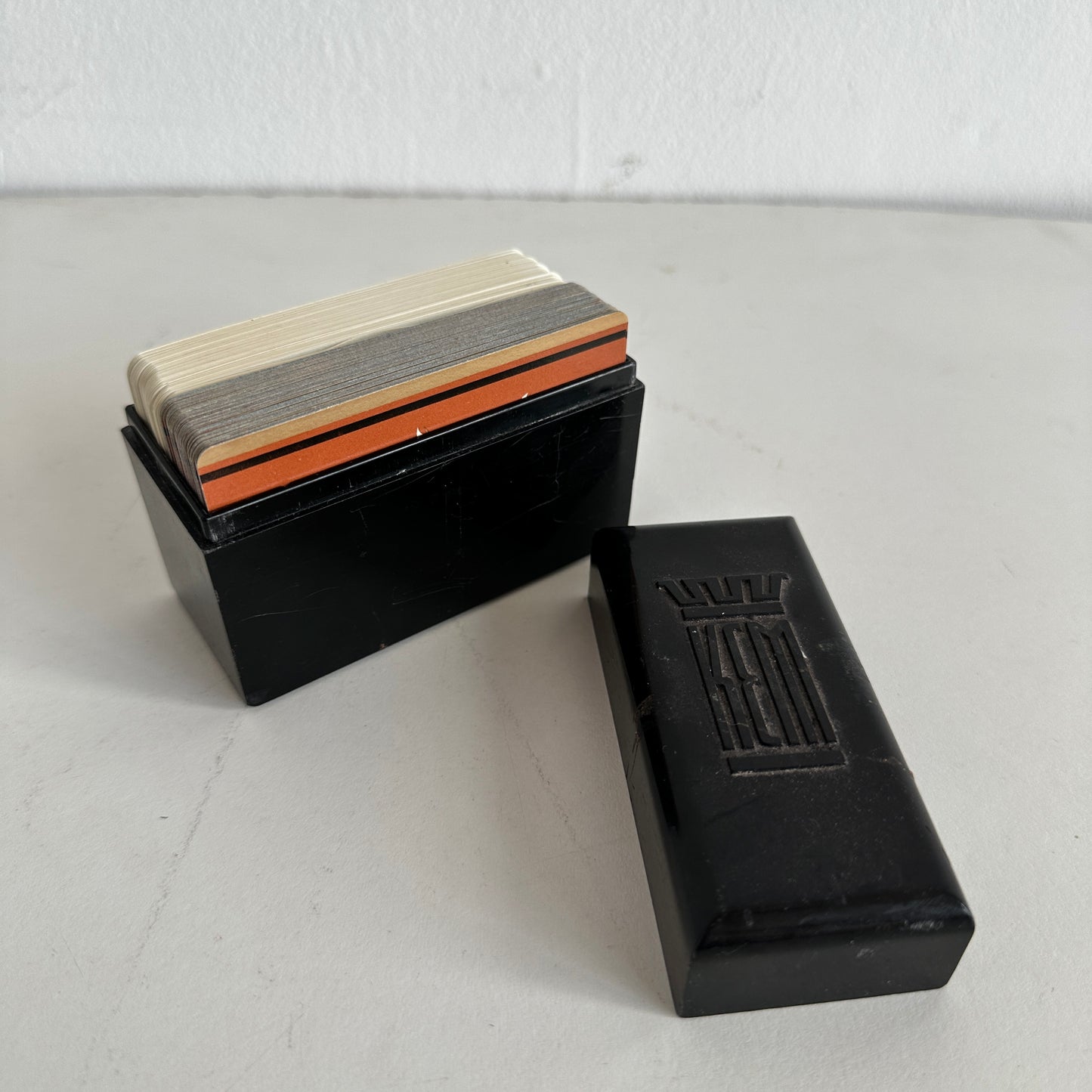 GT004 DOUBLE SET OF FLORAL PLAYING CARDS