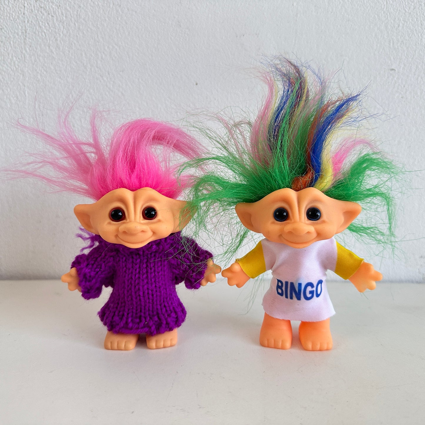 GT016 PAIR OF RAINBOW TROLLS