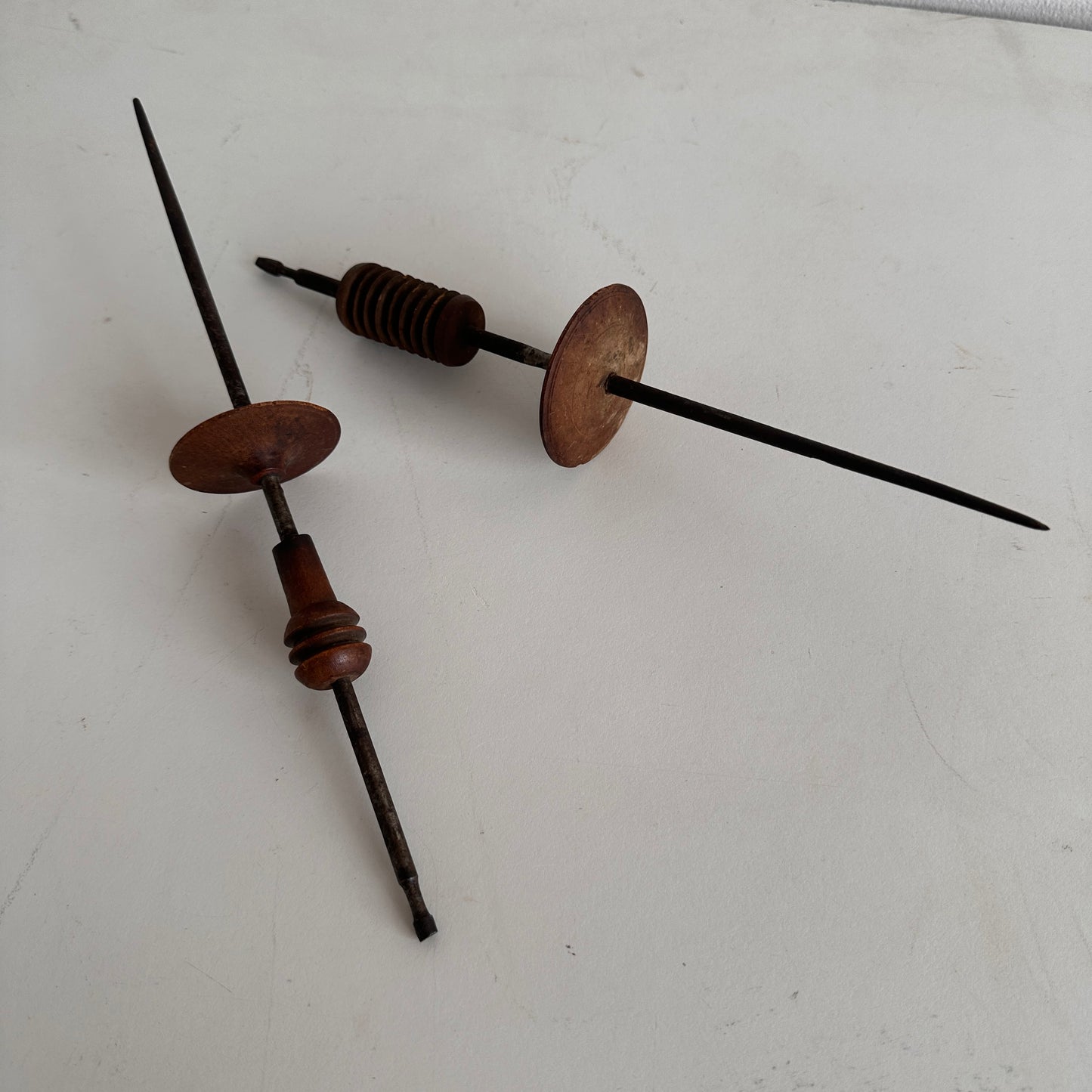 HC001 ANTIQUE SPINDLE WHEELS