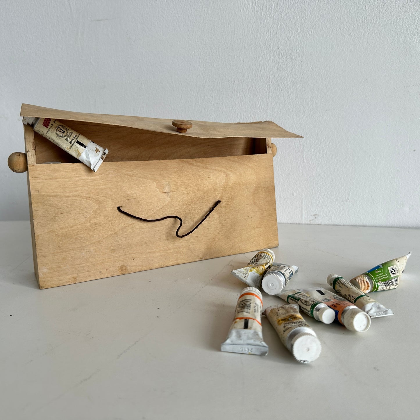 HC004 BALSA WOOD OIL PAINT KIT
