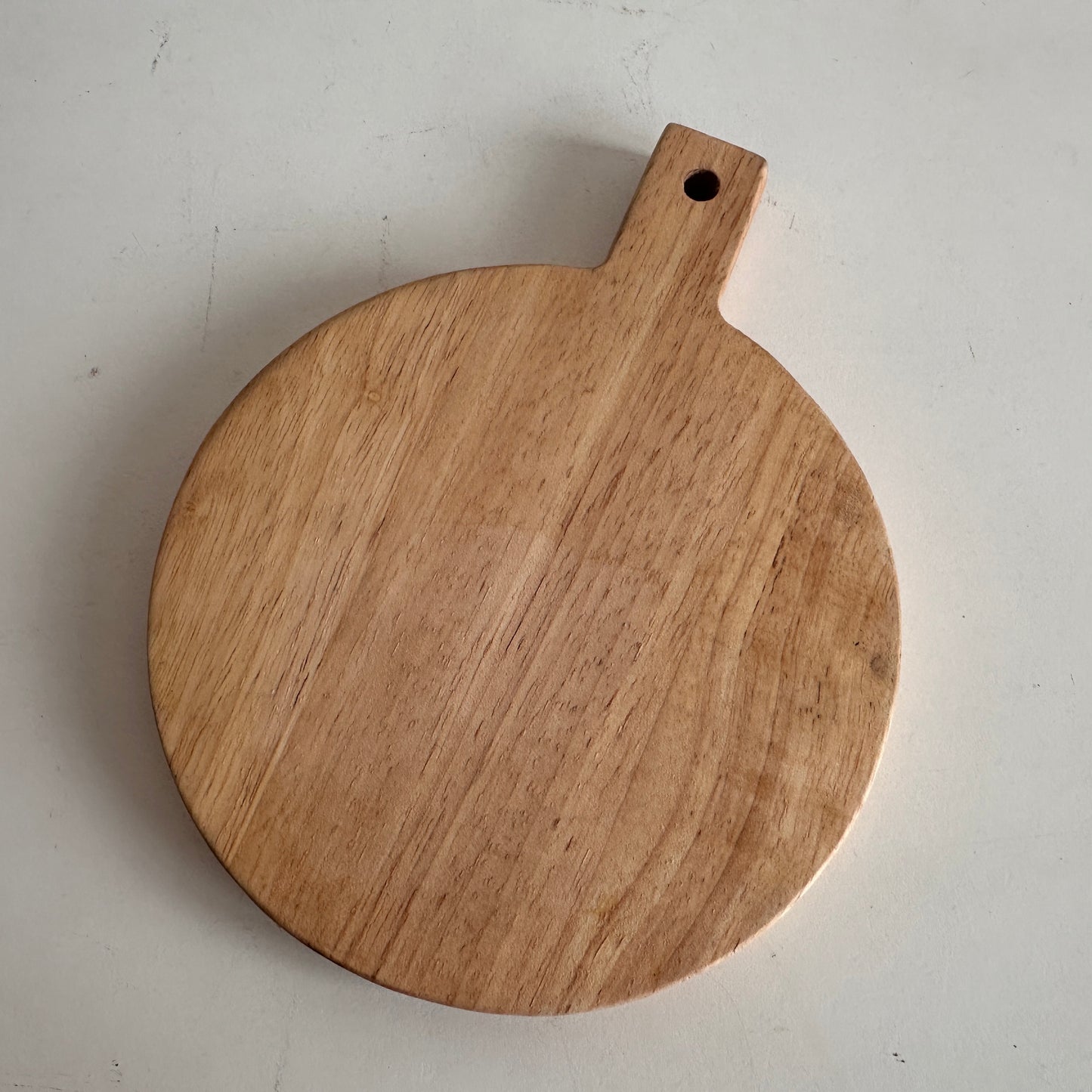 KT005 SIMPLE LIGHT WOOD CIRCULAR CUTTING BOARD