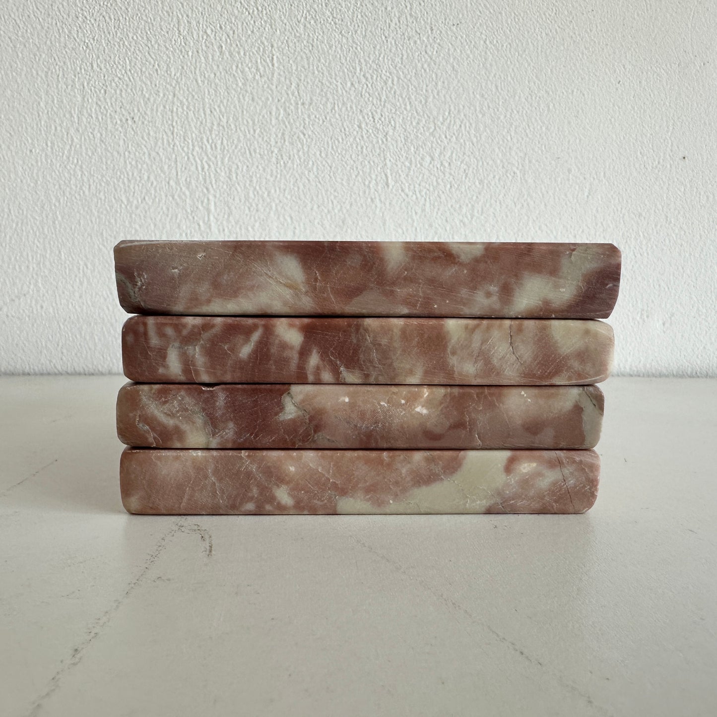 KT014 SET OF FOUR PINK MARBLE COASTERS