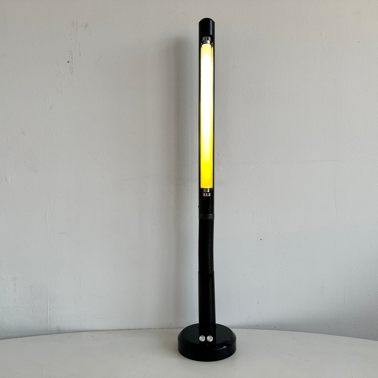 LI004 BLACK GOOSENECK TUBE DESK LAMP