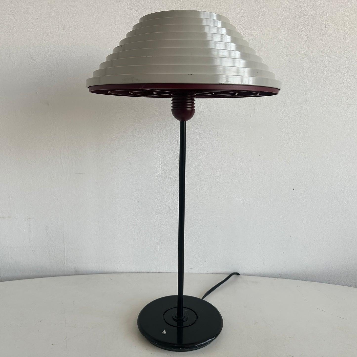 LI009 HERMAN MILLER 80'S DECO LAMP