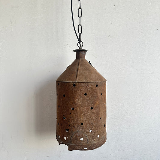 LI028 ANTIQUE RUSTY TIN PENDANT LAMP