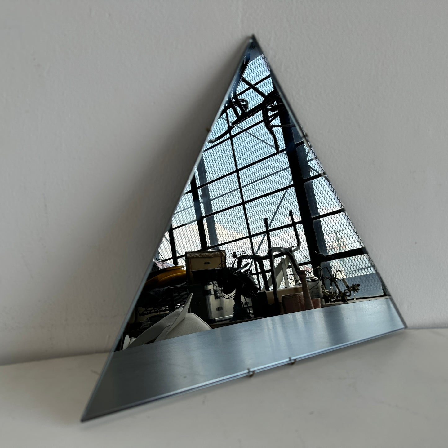 MR002 SMALL TRIANGLE MIRROR