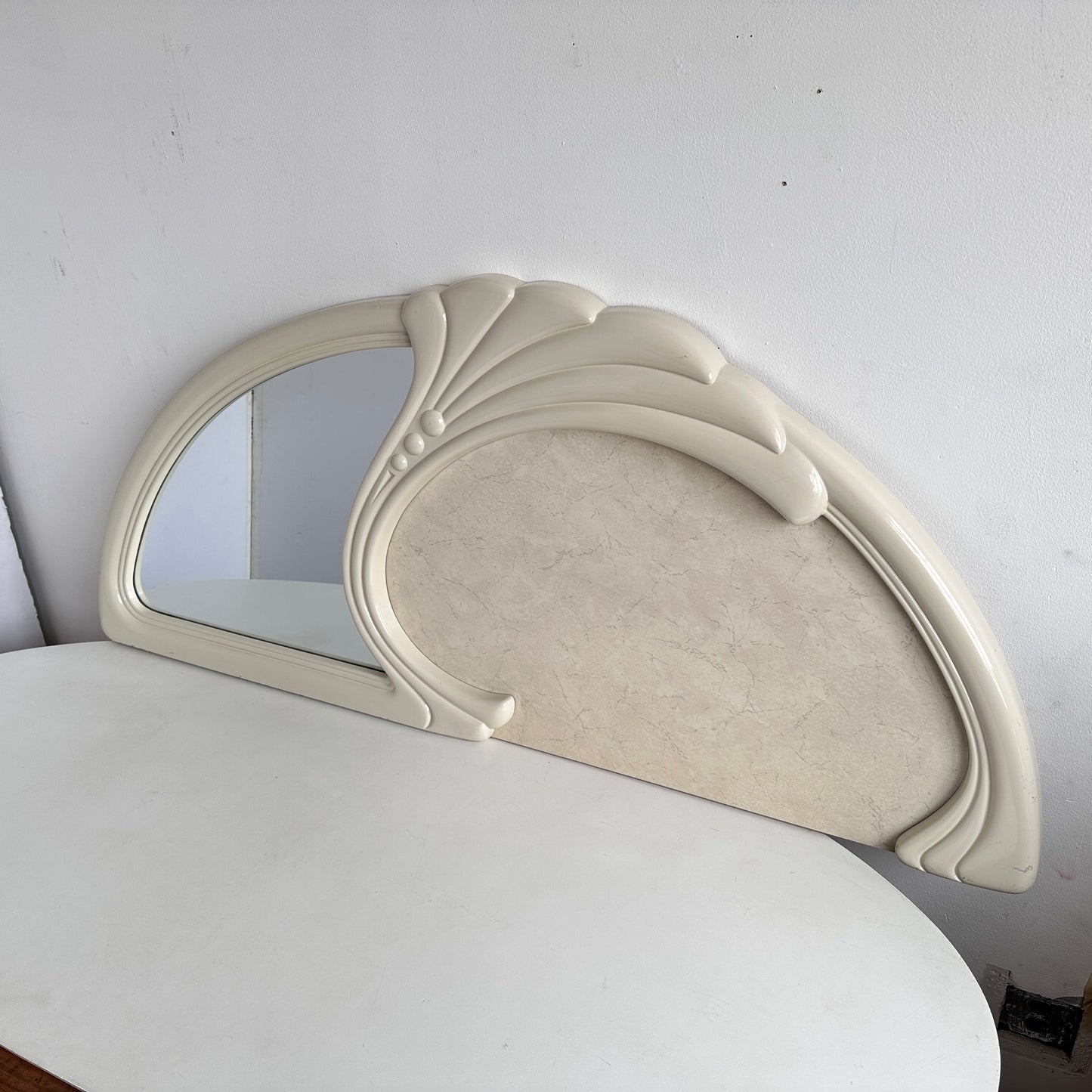 MR005 CREAM DECO HEADBOARD MIRROR