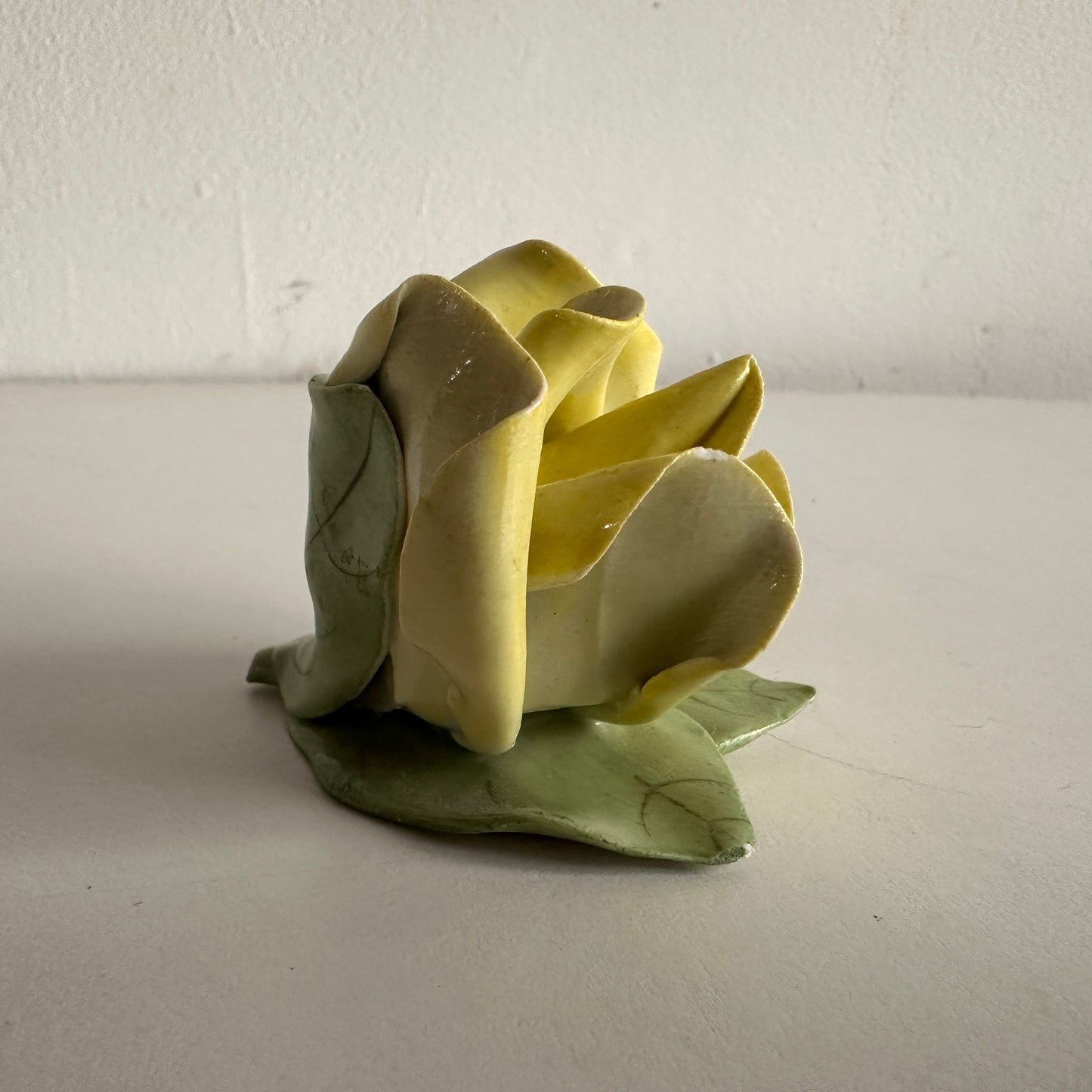 OB020 SMALL CERAMIC YELLOW ROSE