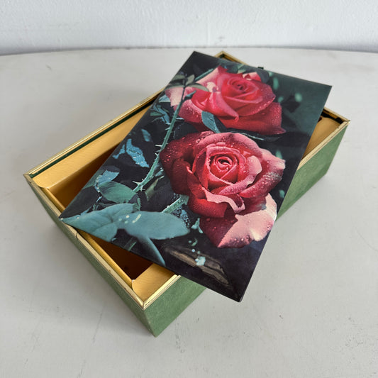 OB032 GREEN AND GOLD FUSCHIA PINK ROSE BOX
