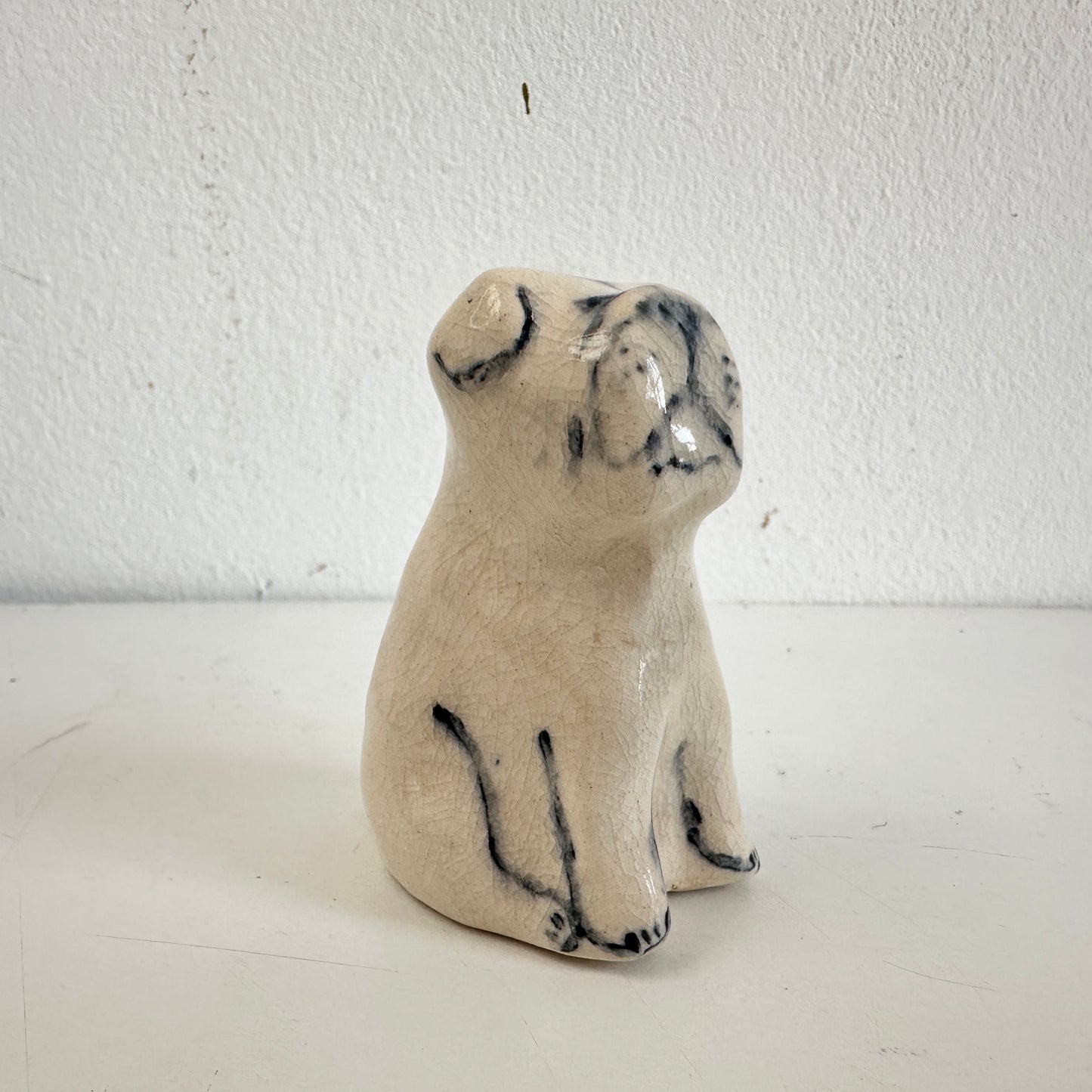 OB051 CERAMIC DOG FIGURINE