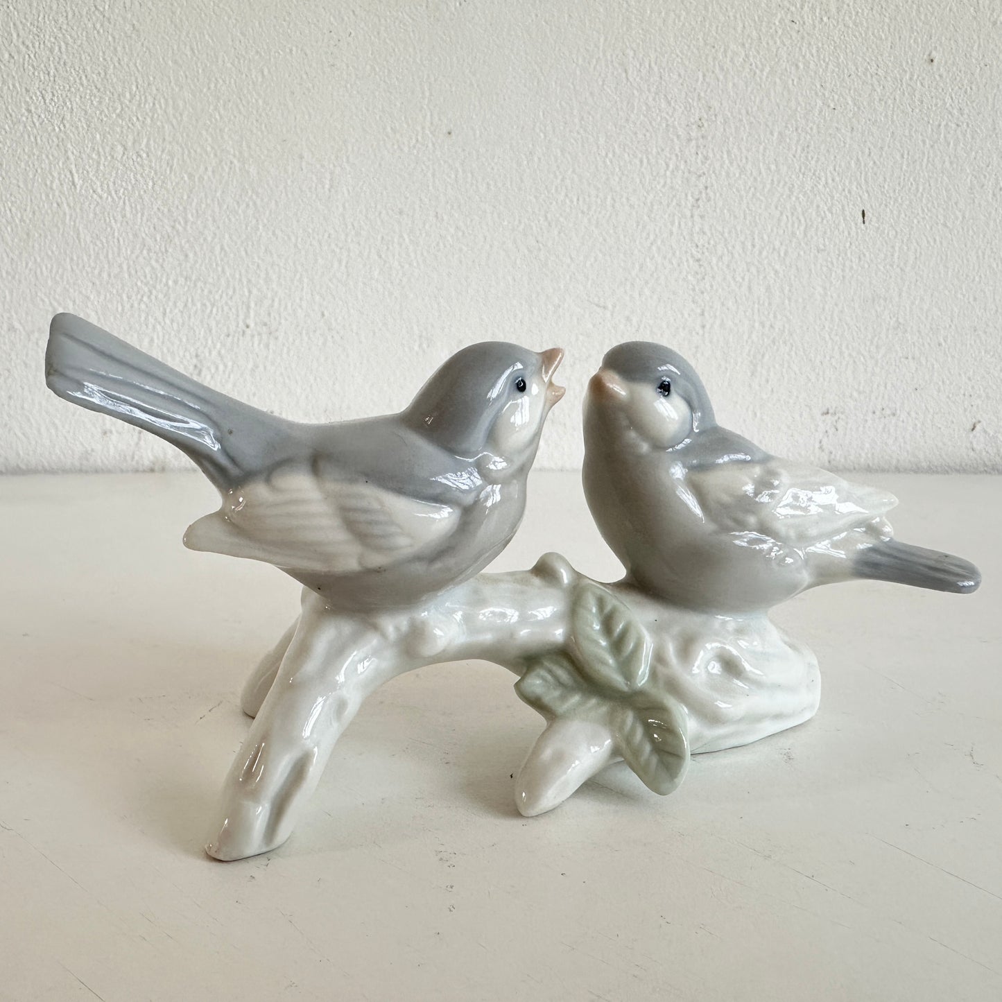 OB056 CERAMIC BIRDS ON A BRANCH