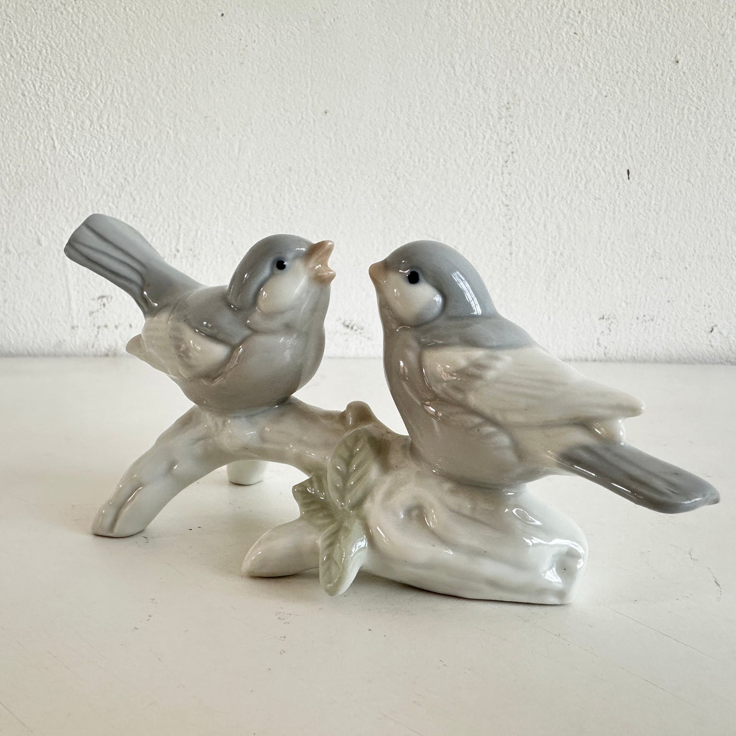 OB056 CERAMIC BIRDS ON A BRANCH