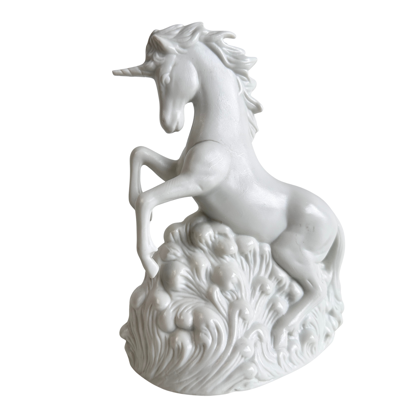 OB062 MATTE PORCELAIN UNICORN
