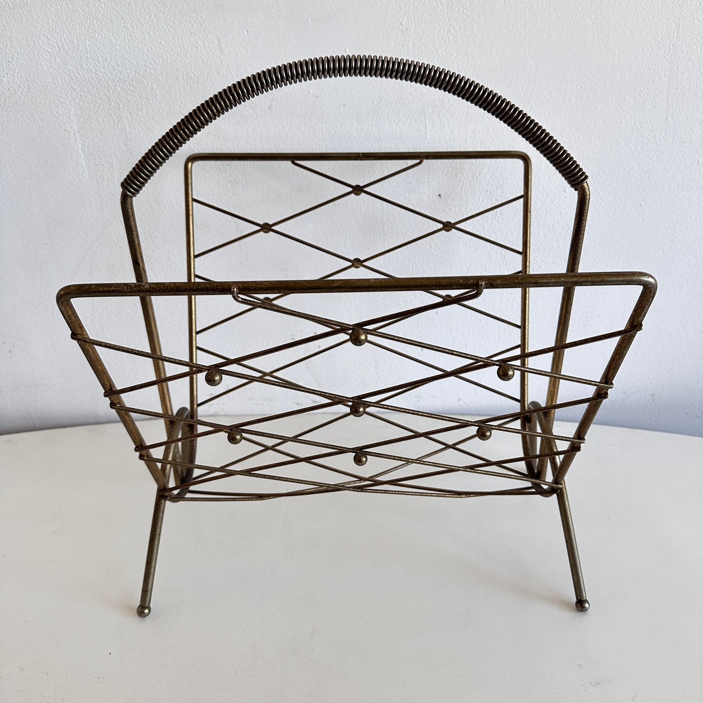 OB063 MCM METAL MAGAZINE RACK