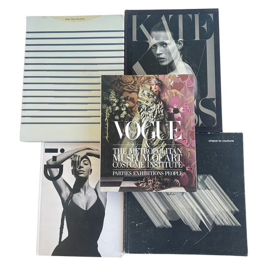 OB075 6" STACK OF BOOKS ON FASHION