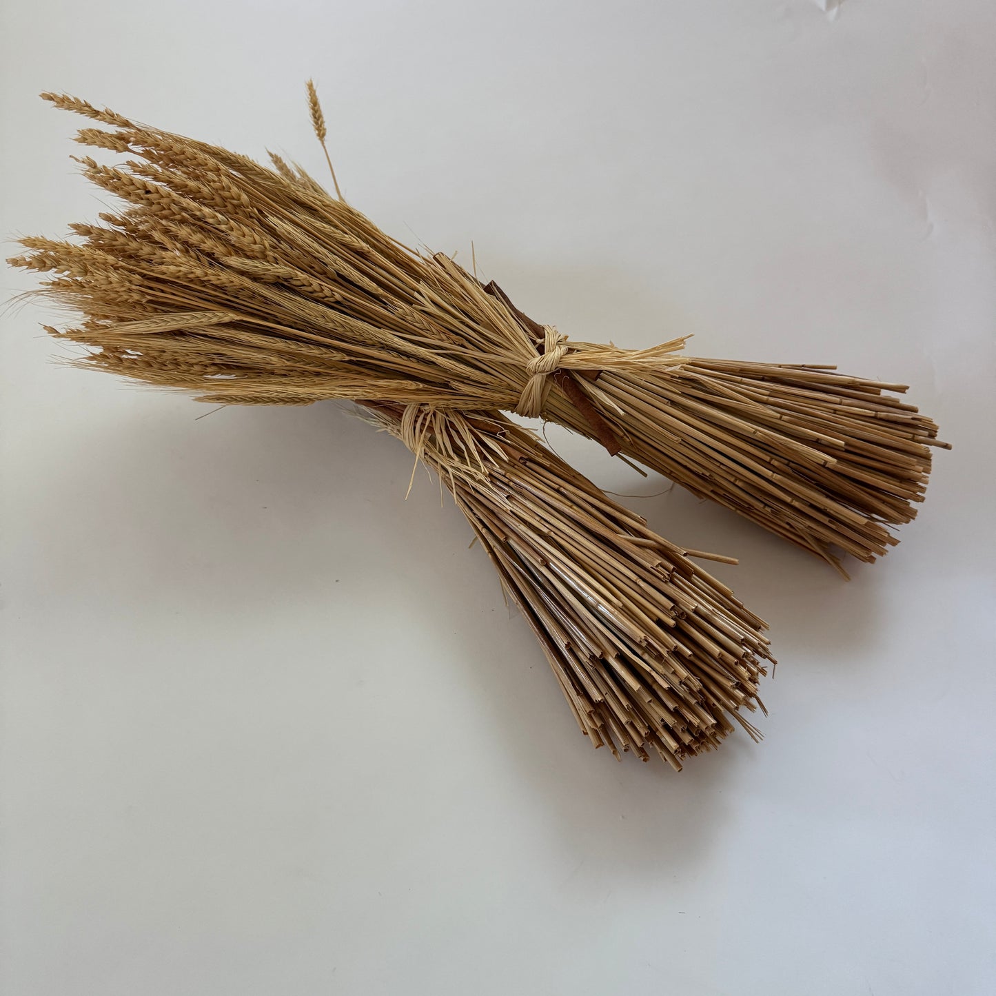 OB086 SET OF TWO WHEAT SHEAVES