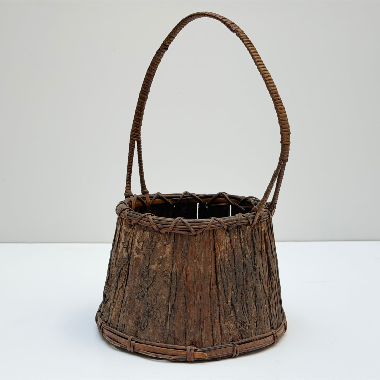 OB094 PRIMITIVE WOVEN BARK BASKET