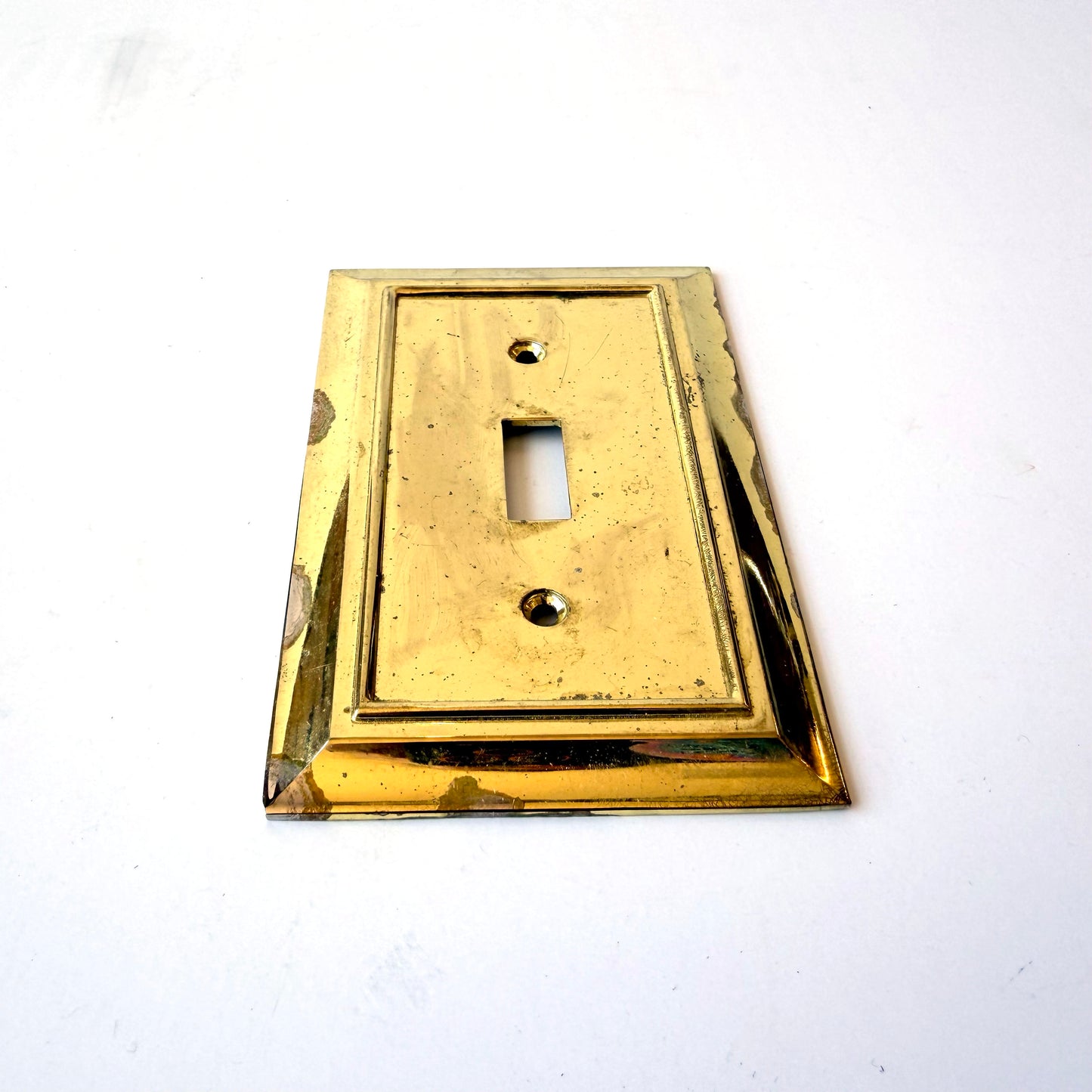 OB112 VINTAGE BRASS SWITCH PLATE