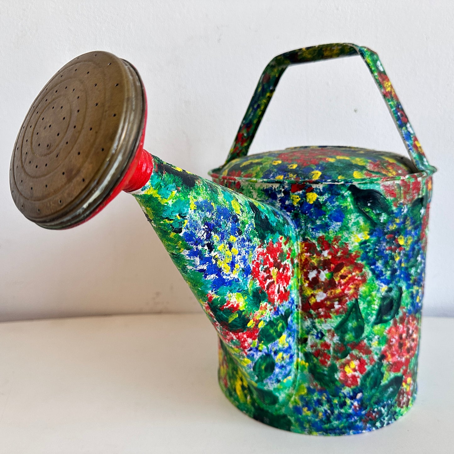 OD001 HAND PAINTED WATERING CAN