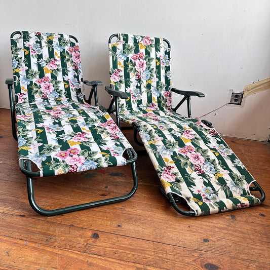 OD005 GREEN FRAMED FLORAL PRINT OUTDOOR BEACH LOUNGERS