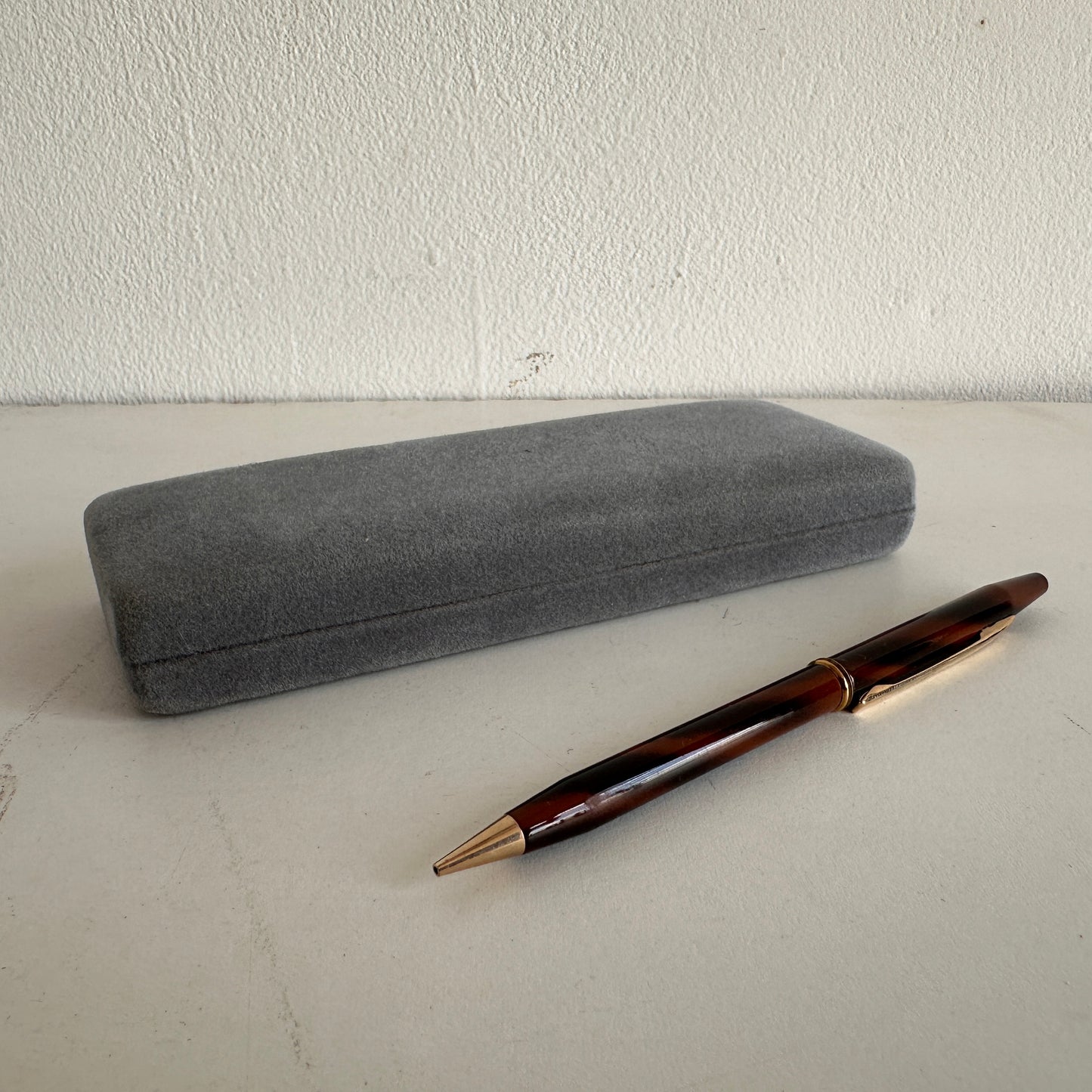 OF001 GRAND PRIX MECHANICAL PENCIL WITH GREY CASE