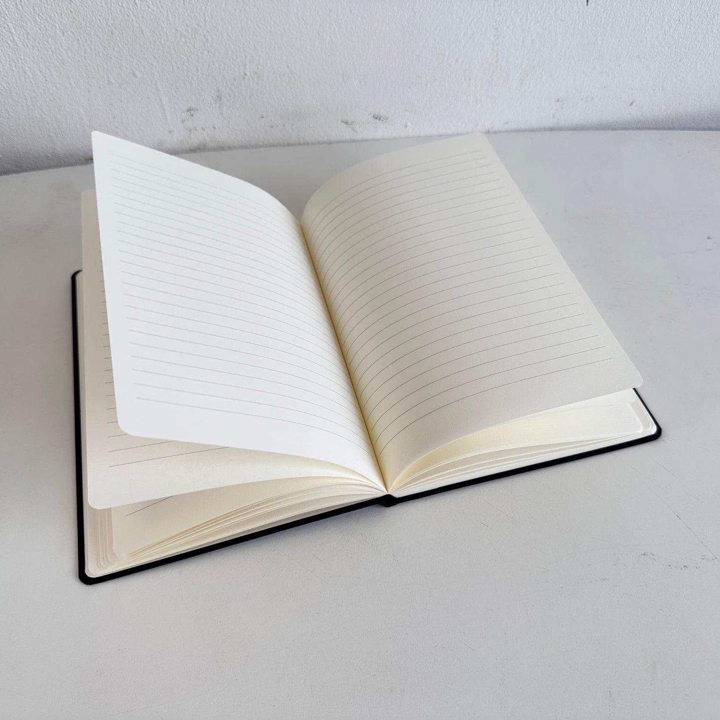 OF008 BLACK LINEN NOTEBOOK