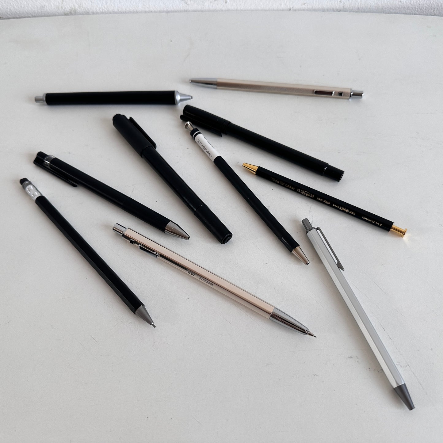 OF012 SET OF 10 PENS AND MECHANICAL PENCILS