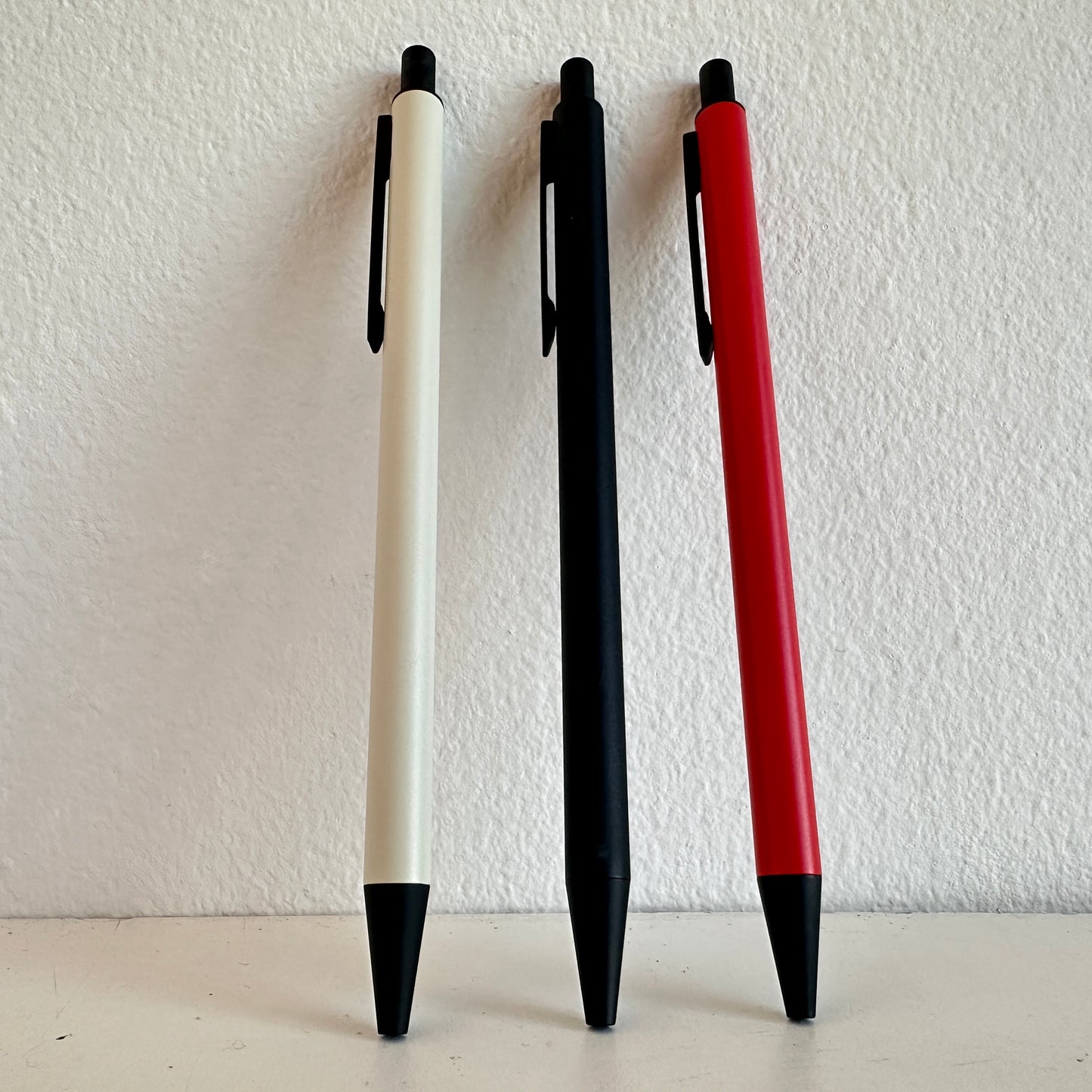 OF017 SET OF 3 HELVETICA BALLPOINT PENS