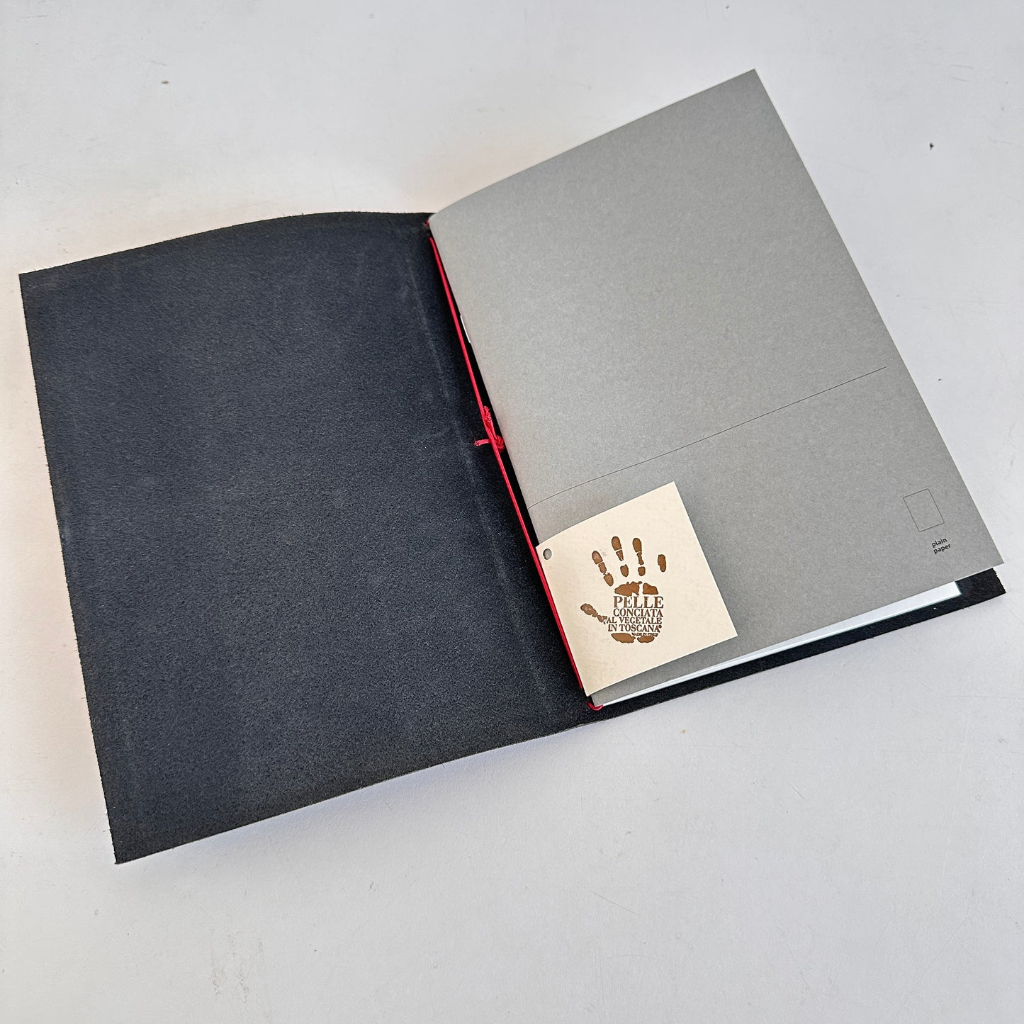 OF020 BLACK LEATHER JOURNAL WITH RED DETAIL