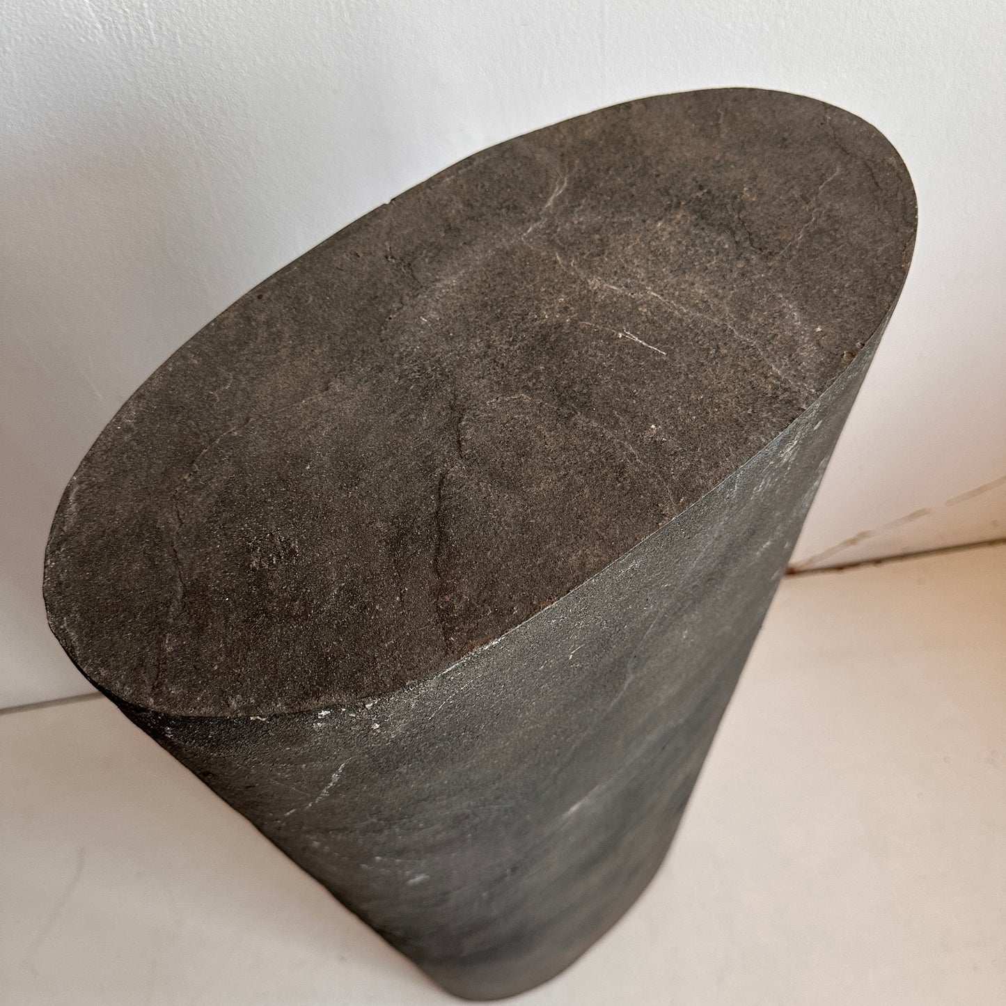 PD002 FAUX STONE PEDESTAL