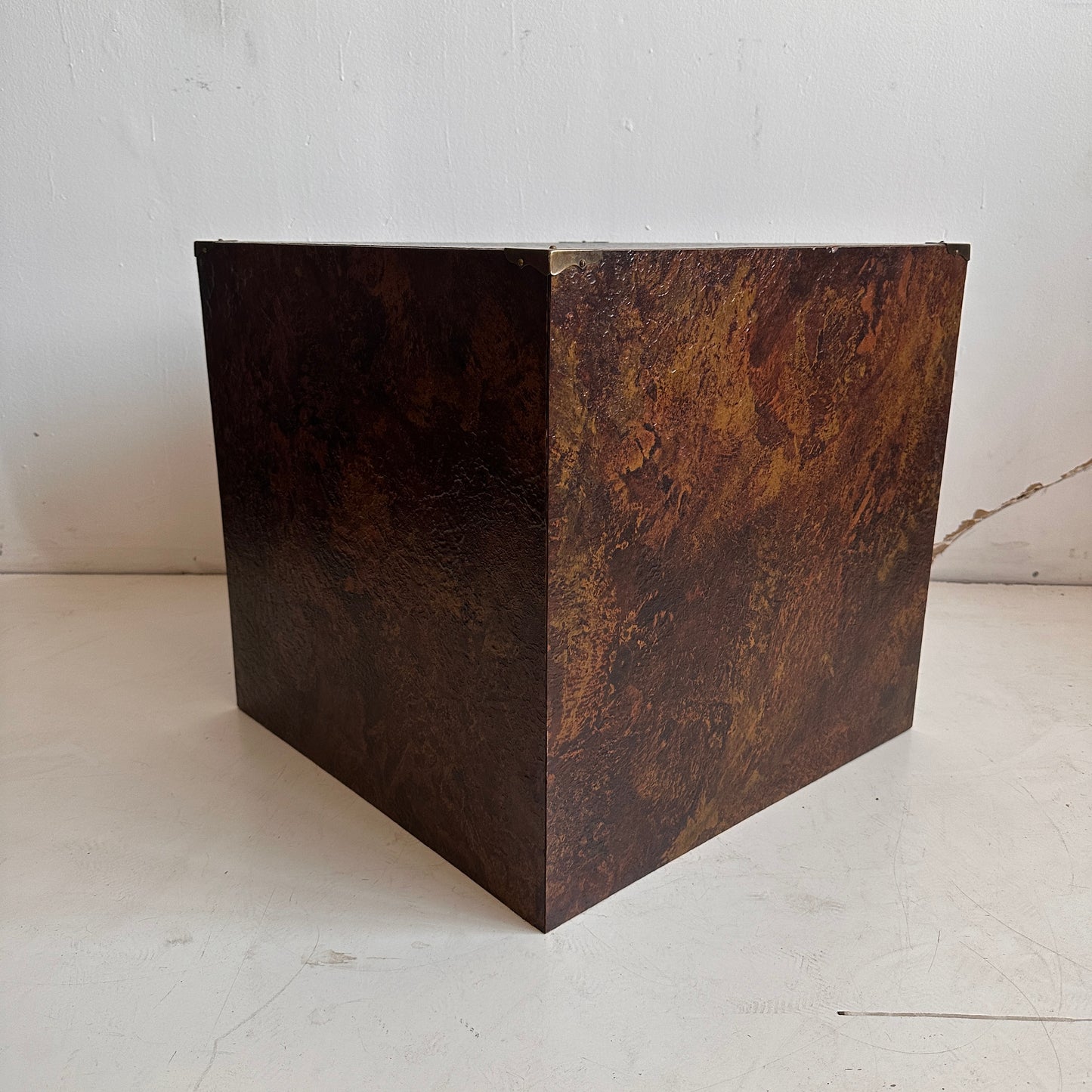 PD009 PAUL EVANS STYLE CUBE
