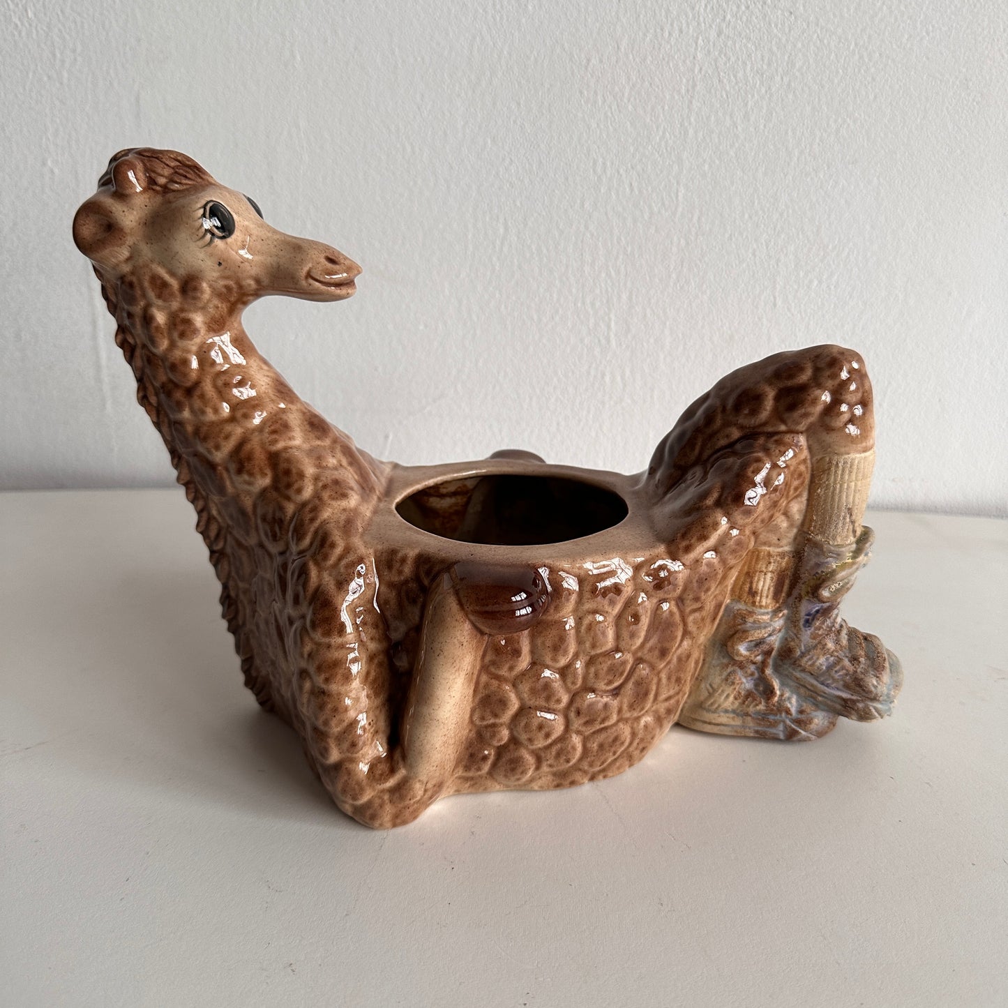 PL009 JIZZY GIRAFFE PLANTER