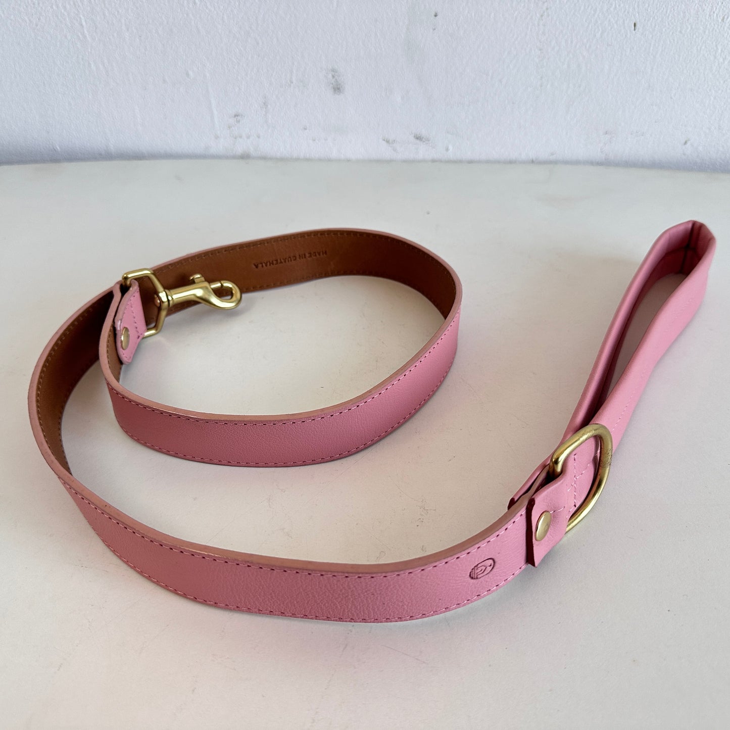 PT001 PINK & TAN LEATHER DOG LEASH