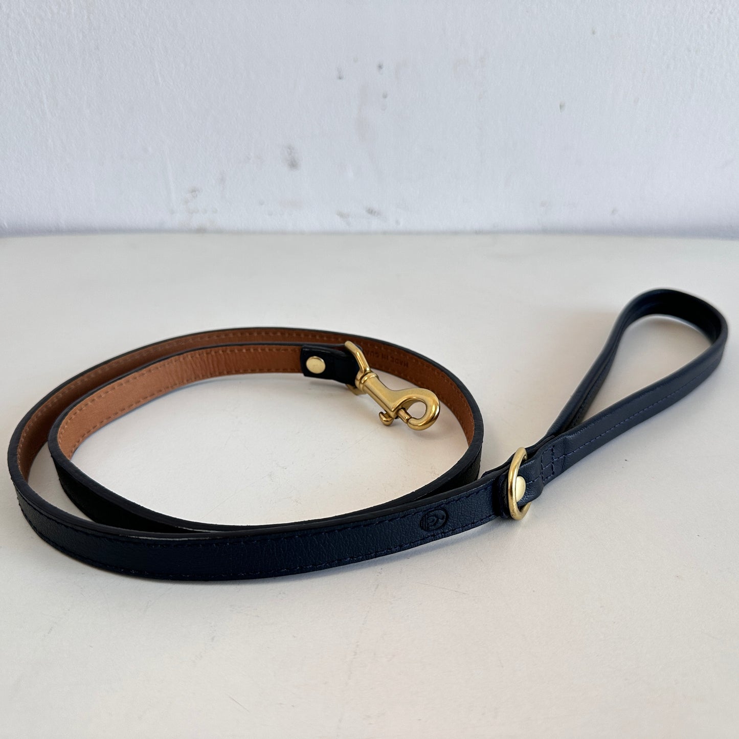 PT003 NAVY BLUE LEATHER DOG LEASH