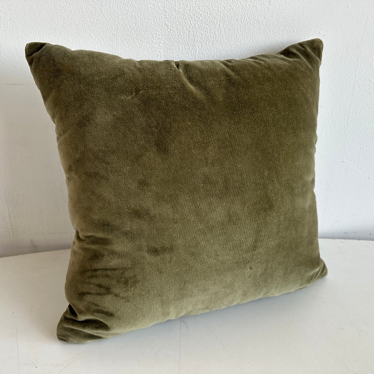 PW007 OLIVE GREEN VELVET PILLOW
