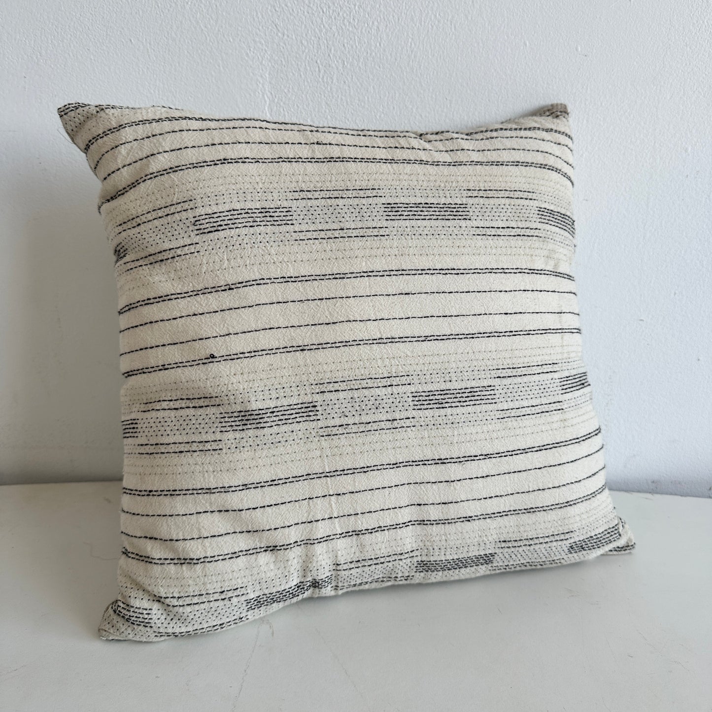 PW009 WHITE WITH NAVY LINE STITCHING PATTERN PILLOW