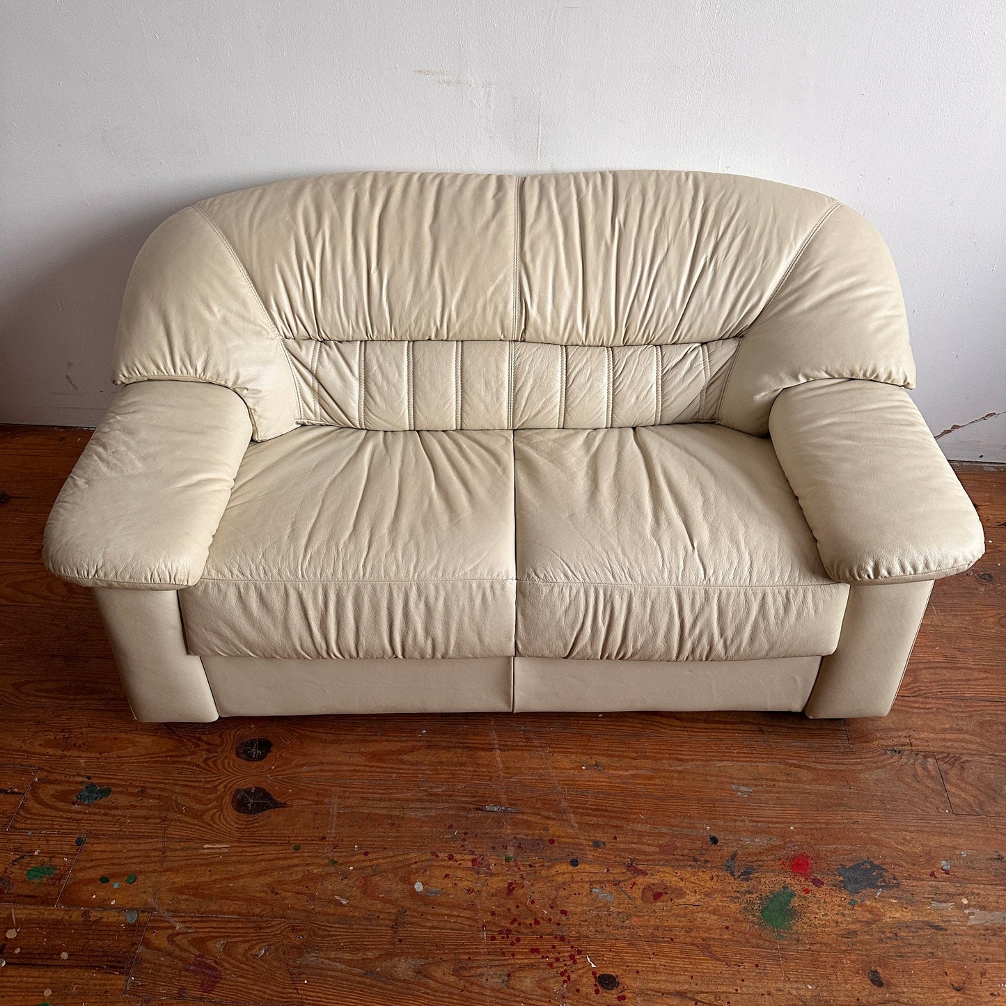 SF005 ANTONIA WHITE LEATHER SOFA