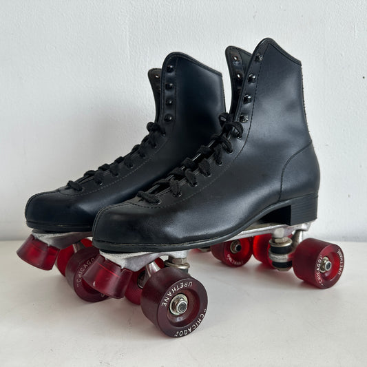 SP007 MEN'S SIZE 10 BLACK & RED ROLLER SKATES