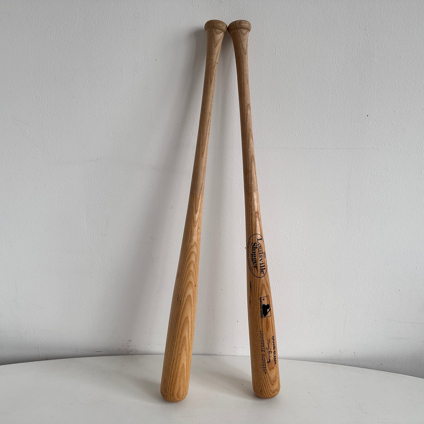 SP008 SET OF TWO LOUISVILLE SLUGGER BASEBALL BATS