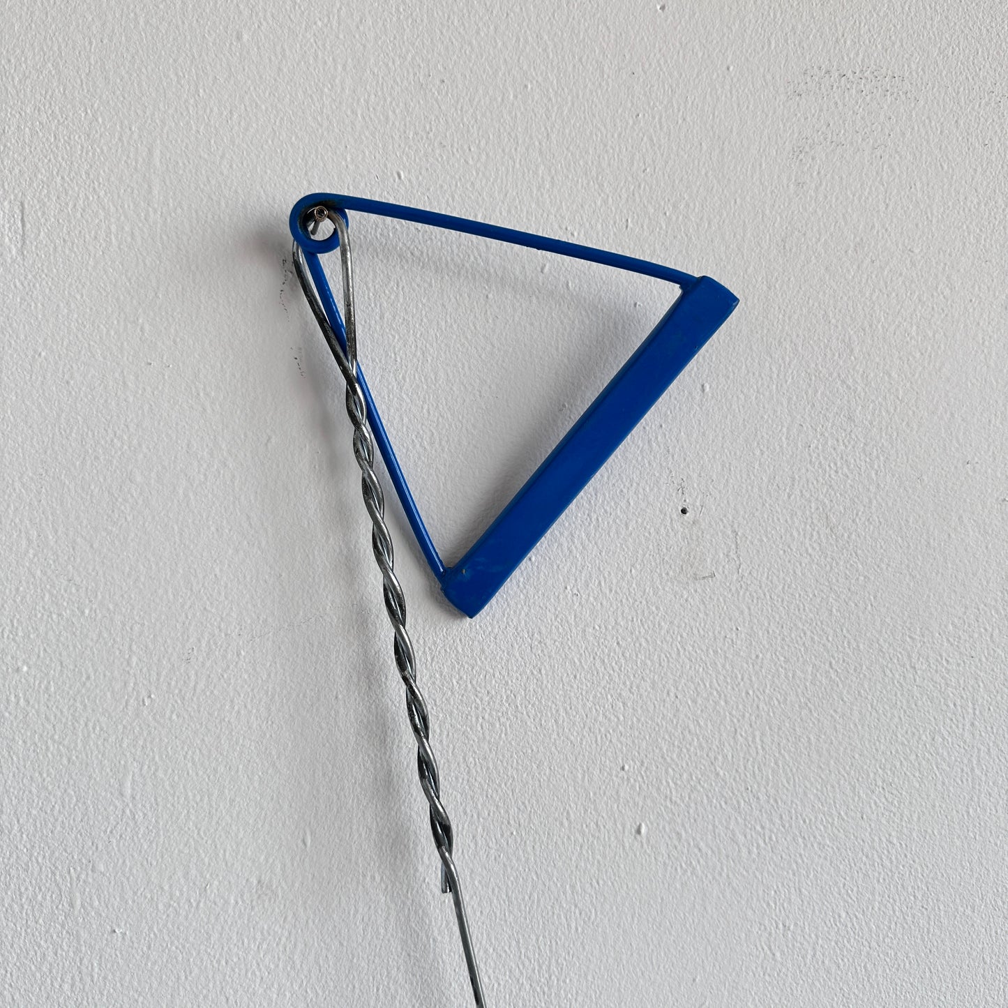SP011 HAMMER THROW WITH BLUE HANDLE AND GLOVE