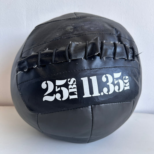 SP014 25LB BLACK MEDICINE BALL