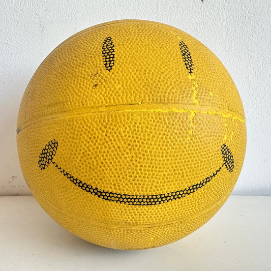 SP020 YELLOW SMILEY FACE BASKETBALL
