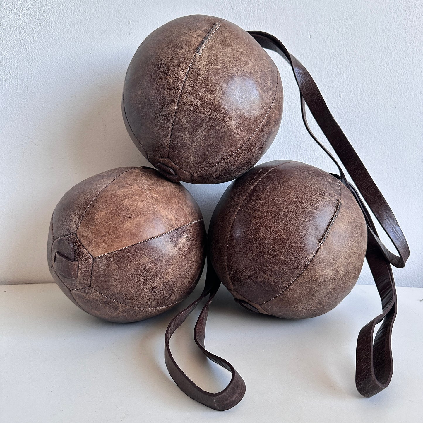 SP021 SET OF 3 LEATHER BOXING BALLS