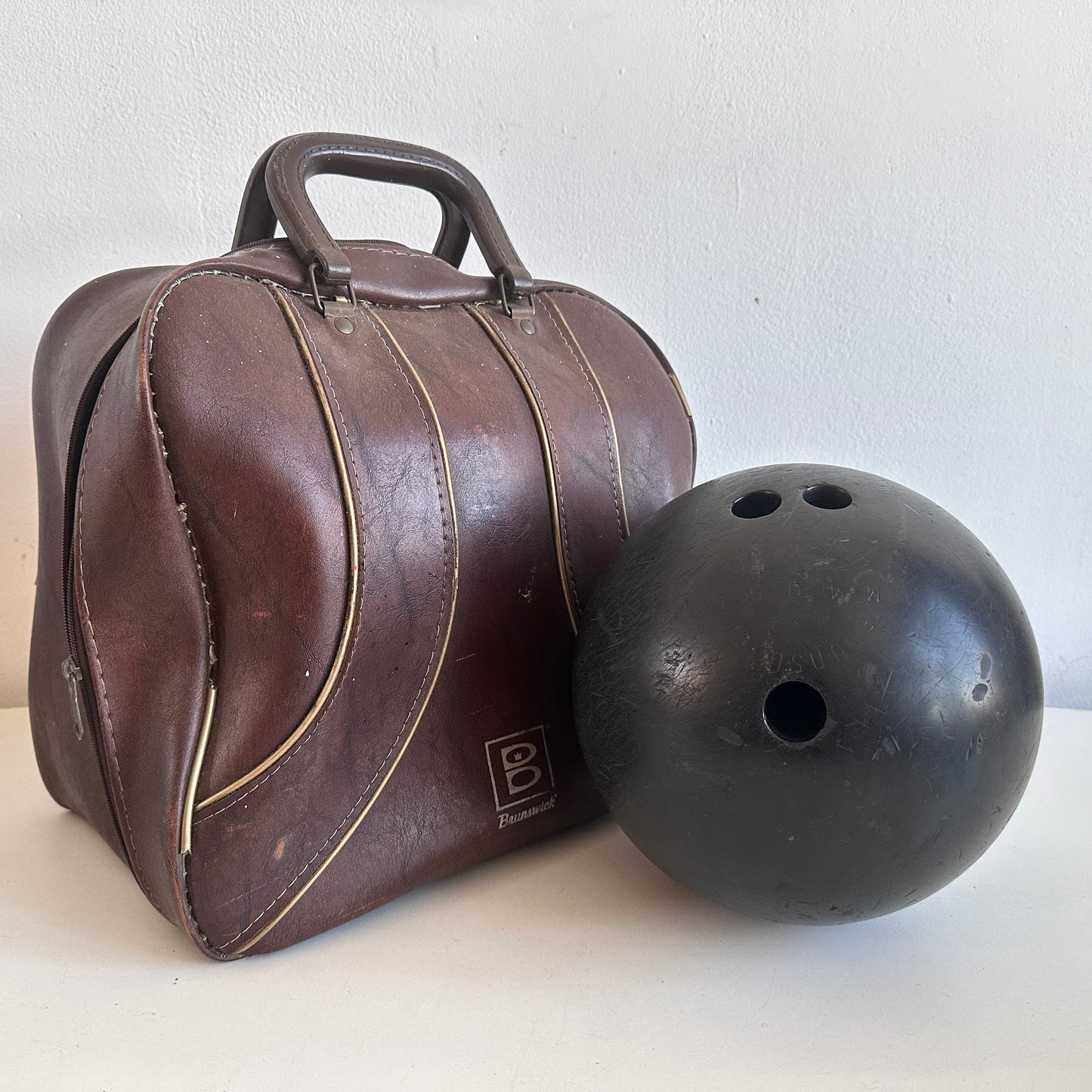 SP022 BLACK BOWLING BALL WITH BAG (BOTTOM CUT OUT FOR CAMERA GAG)