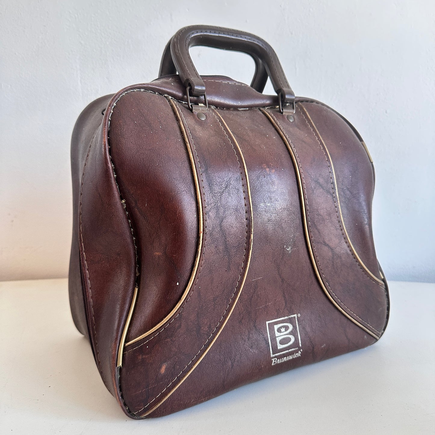 SP022 BLACK BOWLING BALL WITH BAG (BOTTOM CUT OUT FOR CAMERA GAG)