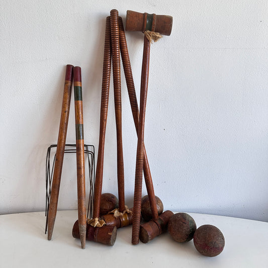 SP023 ANTIQUE CROQUET SET